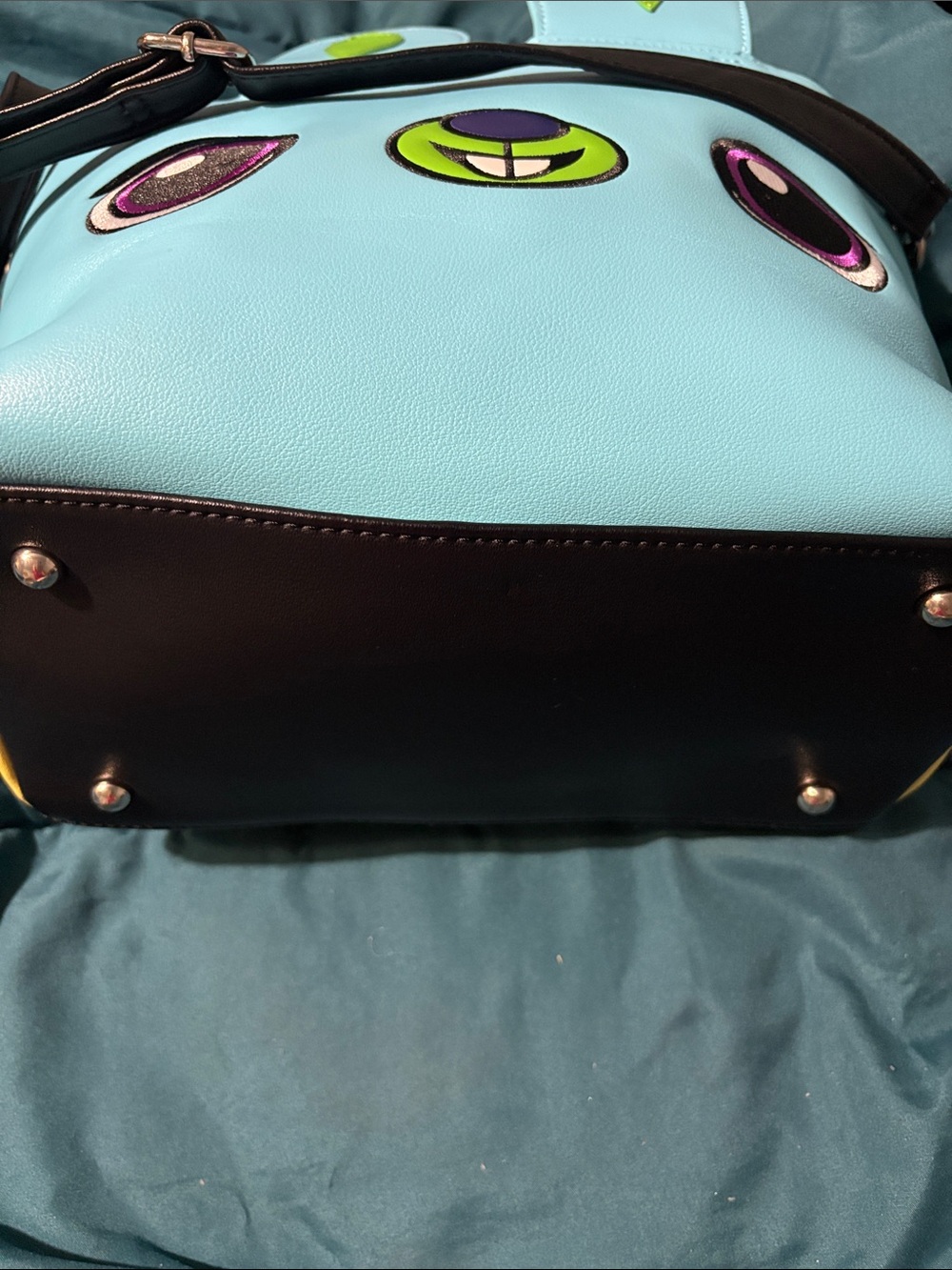 NWT - Disney Pixar Cute ReversibleCharacter Tote Bag - Birdy & Ducky - Free Dust - Picture 7 of 11